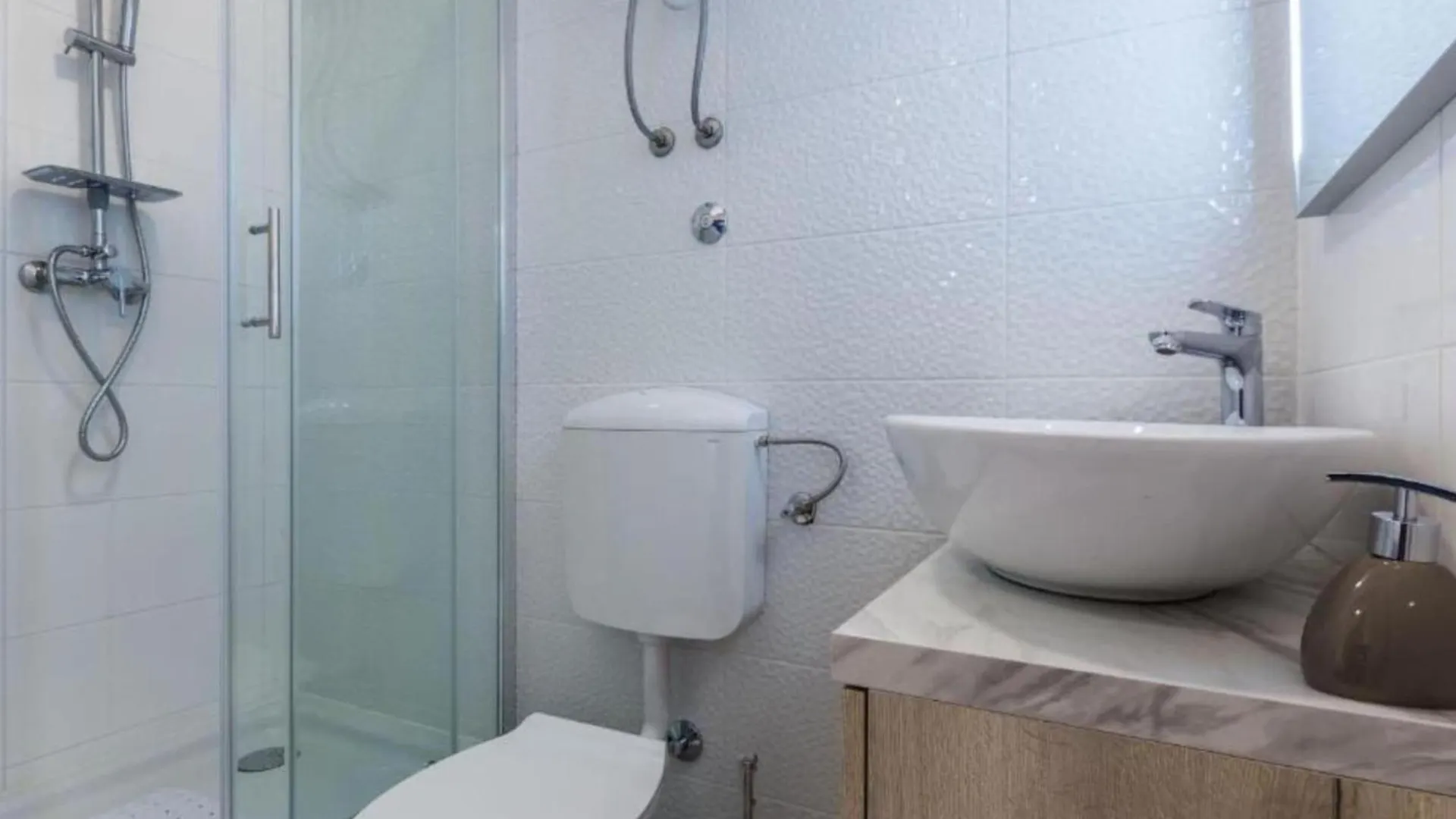 Spacious Two Sis Apartments In Zadar With Terrace Studio Apartment 1