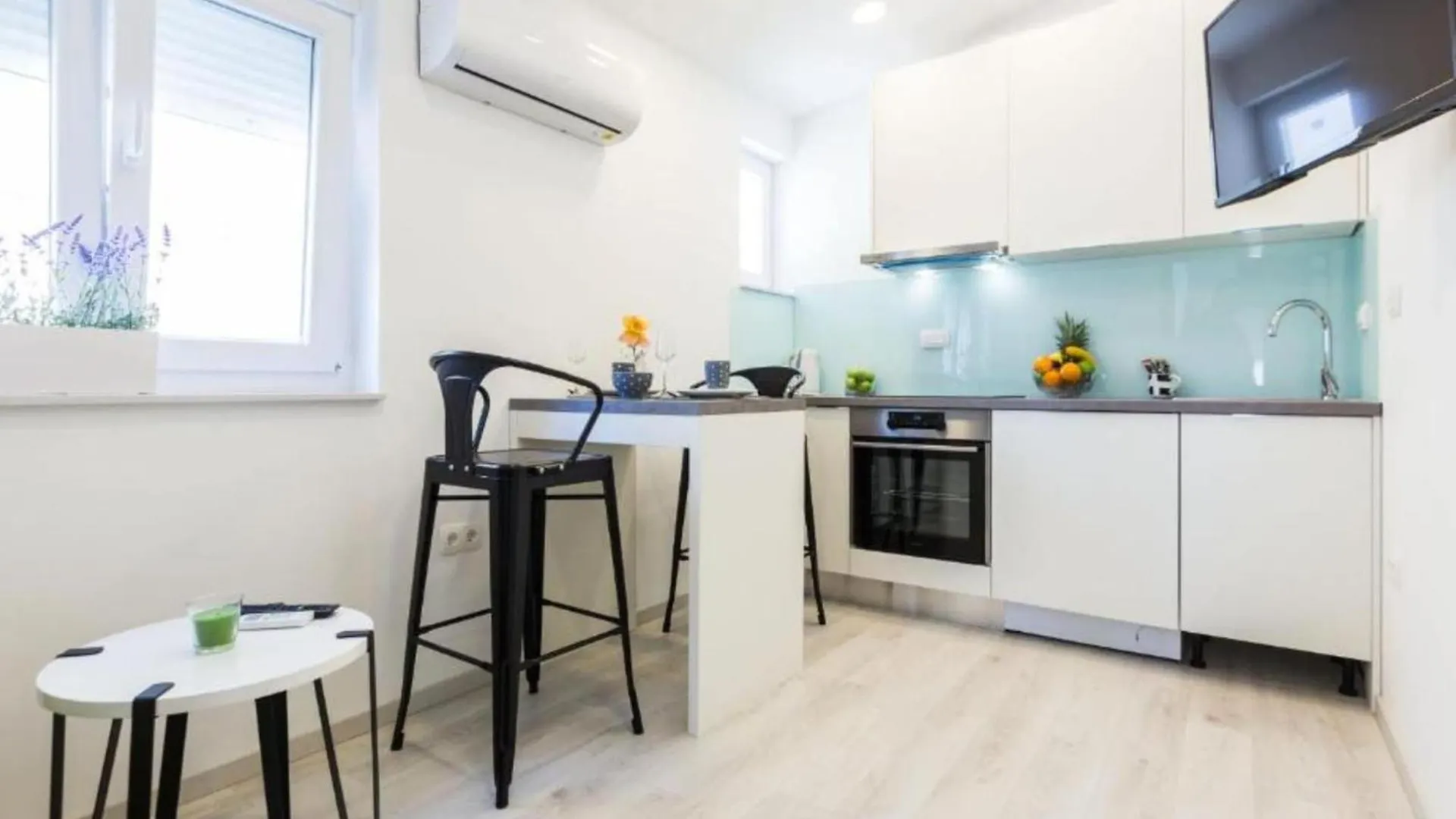 Spacious Two Sis Apartments In Zadar With Terrace Studio Apartment 1