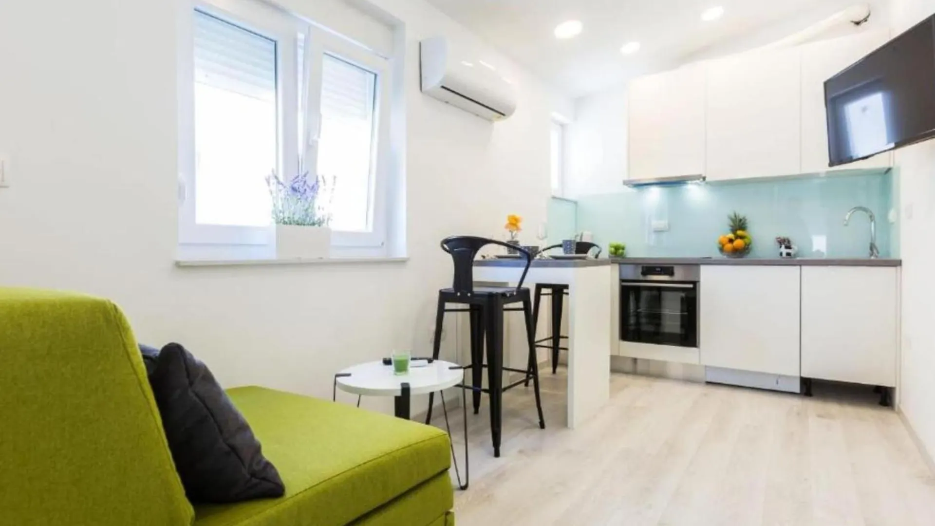 Spacious Two Sis Apartments In Zadar With Terrace Studio Apartment 1 0*,  Hırvatistan